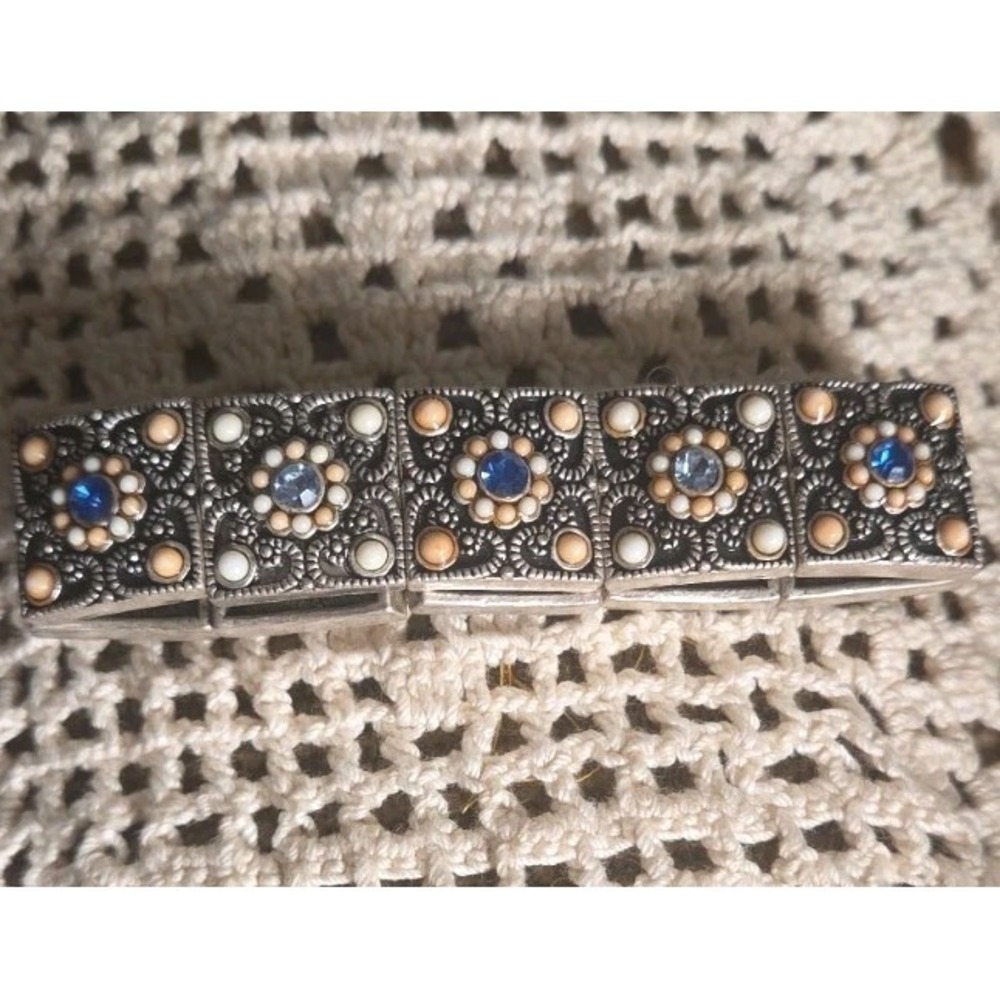 Vintage Blue White Rhinestone Art Deco Panel Stretch Bracelet Heart Pattern